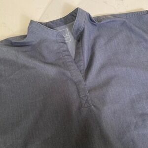 FIGS Rafaela Scrub Top Women's Medium Blue Sleeveless Medical Healthcare Uniform